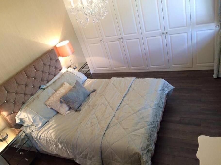Large Home, Close To Bhx, Nec, Jlr, 4 Double Beds! Birmingham Exterior photo