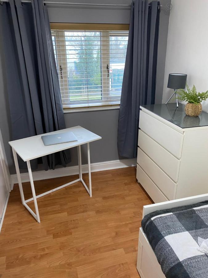 Large Home, Close To Bhx, Nec, Jlr, 4 Double Beds! Birmingham Exterior photo